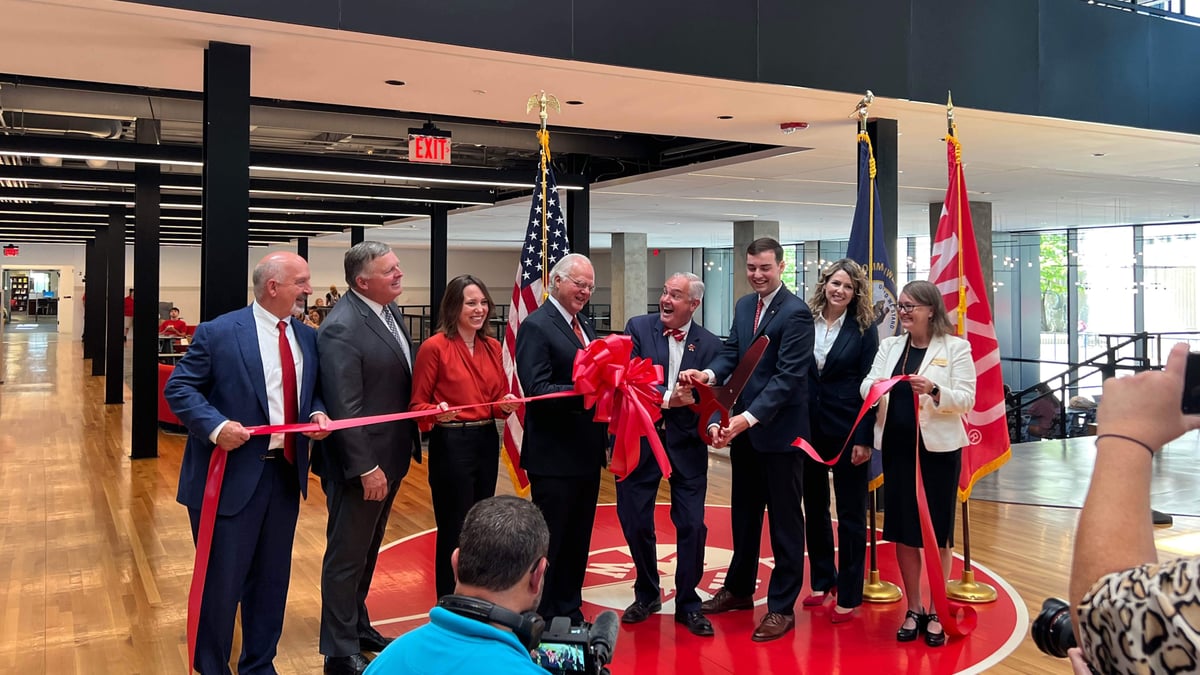 wku-ribbon-cutting